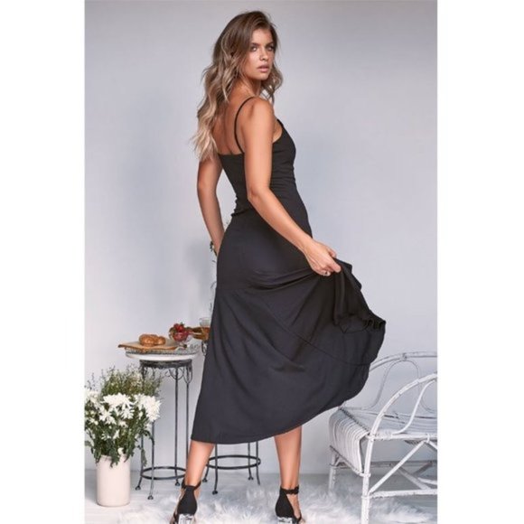 🥳HP 8/21 Sexy Black Ruffle Dress NWT - Picture 3 of 4